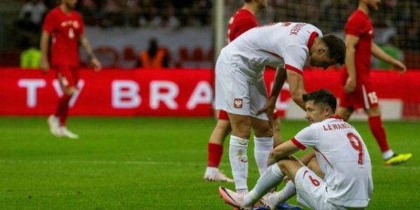 博鱼体育-【解码波兰】一辆待拆解的老爷车